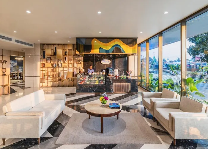 Vivanta Kochi, Aluva
