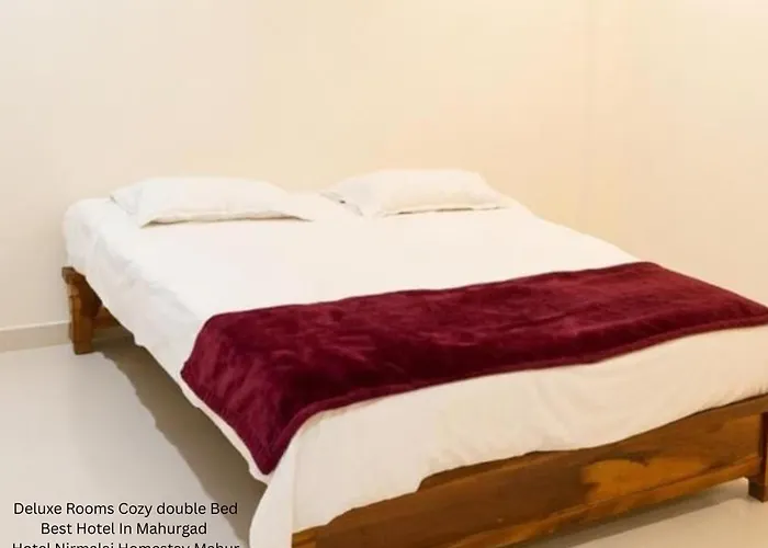 Hotel Nirmalai Palace Mahur