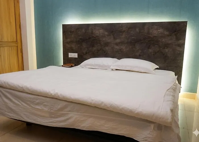 Aldhi Residency