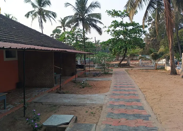 The Baga Village-70 Mtrs From The Baga Beach