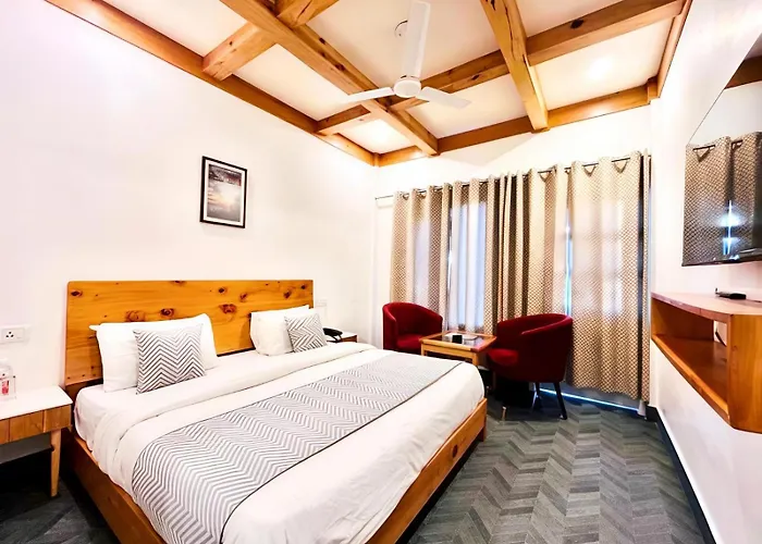 Dwaper Retreat A Premium Property Near Mall Road Mussoorie