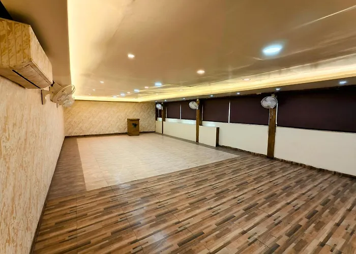 Hotel Wardhman