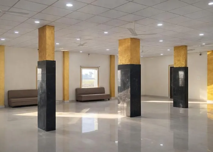Pushp Vatika Hotel & Resort