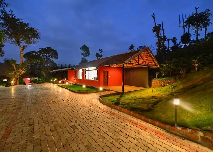 Red Roof Resort - Pool, Home Food, Coffee Estate, Near To Falls & Trekking