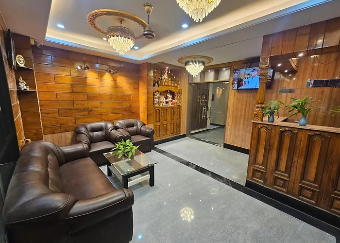 Railview Premium- Nr Railway Station Gate No 6
