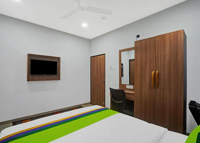 Hotel Luxury Ramayan Bliss Near Ram Mandir Free Parking On Site #Lift #Air Condition Rooms