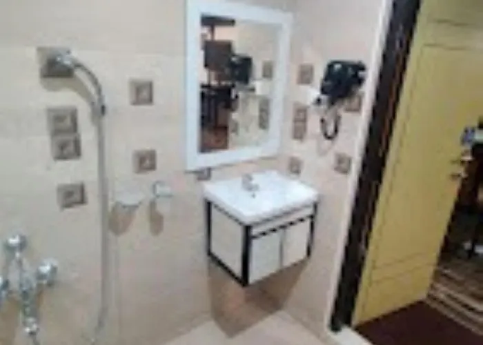 Ango Plaza Hotel