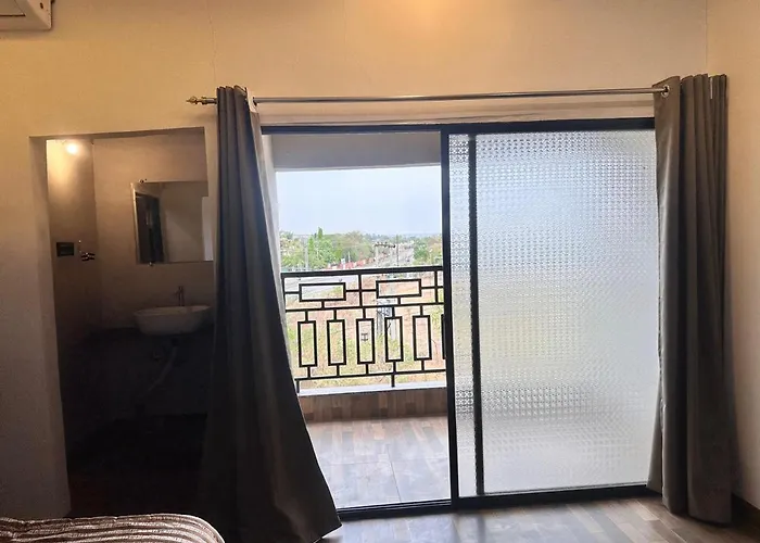 Hotel Jatra