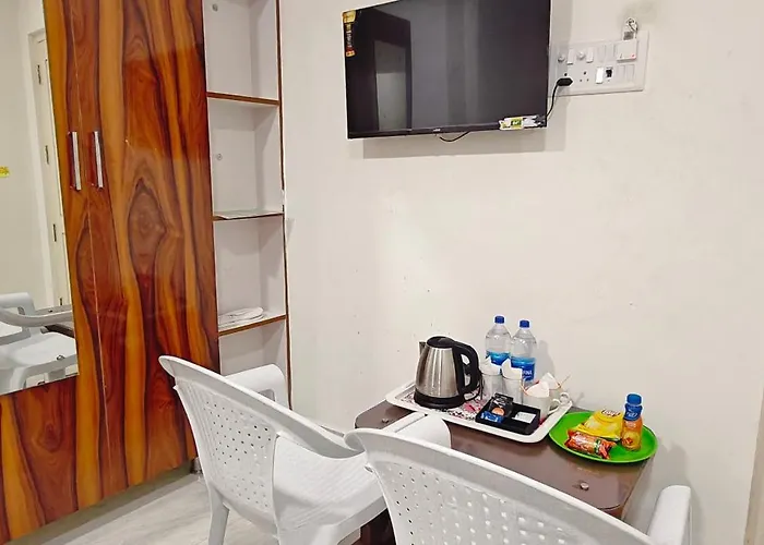 Roja Palace-Near Mahabalipuram Beach