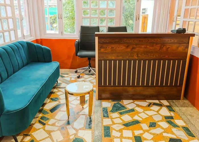 Hotel Ech Aar, Kargil