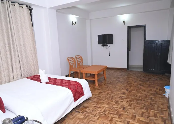 Hotel Omega Inn