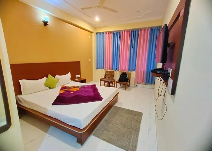 Red Carpet Hotel