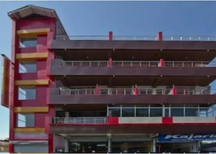 Red Carpet Hotel