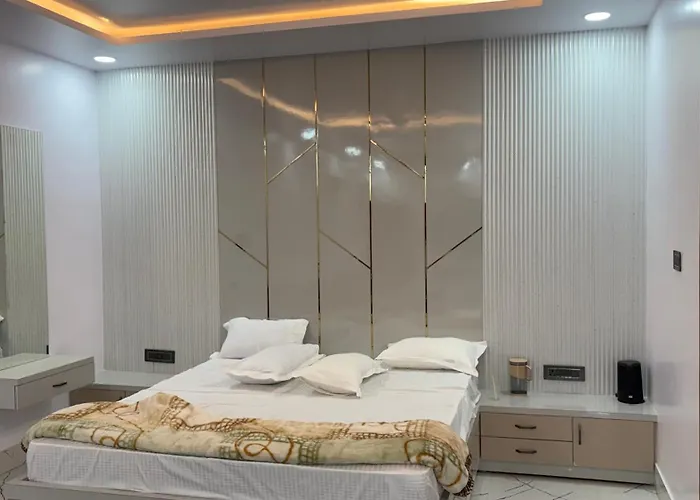 Shree Laxmi Banquet And Hotel