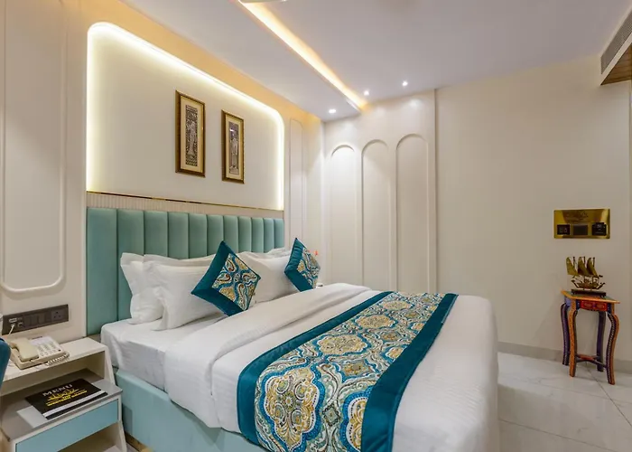 The Western Grand - A Luxury Hotel - Just 6 Mins From Cp And New Delhi Station