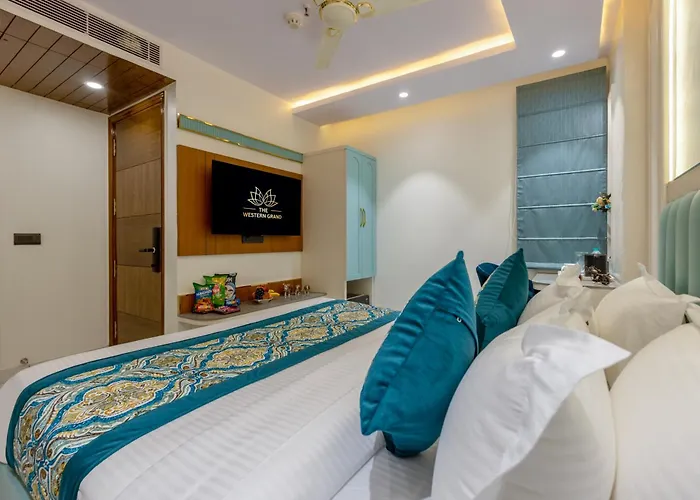 The Western Grand - A Luxury Hotel - Just 6 Mins From Cp And New Delhi Station