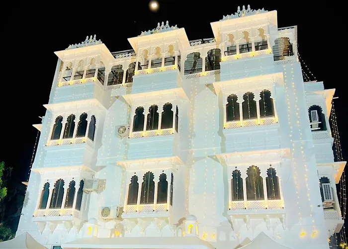 Lotus Hotel