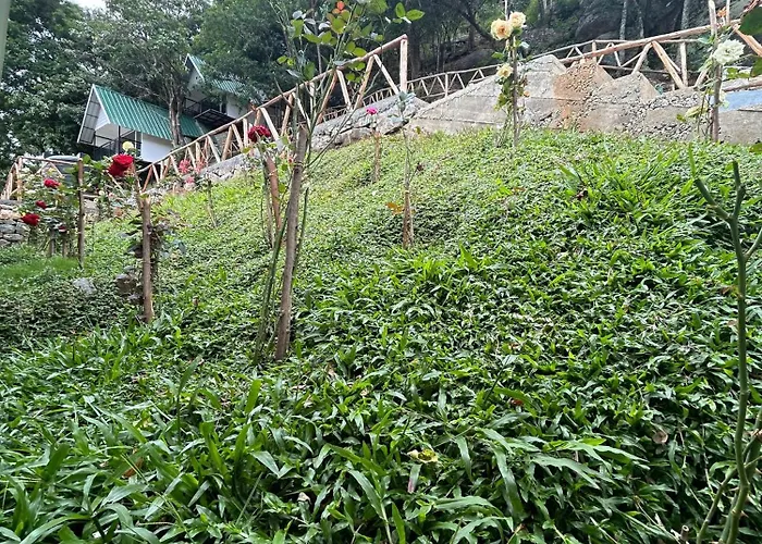 Rock N Brook Resort Kanthalloor