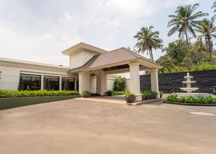 Treebo Premium Silva Lux