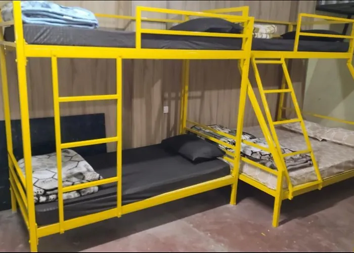 Hills Vacation Stay In Hostel