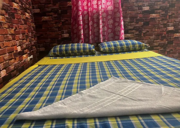 As Rooms & Hut Stay