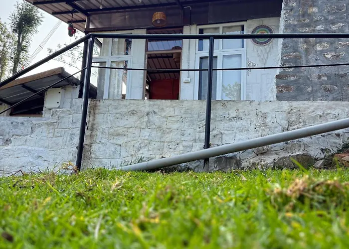 Mad & Nomad Backpackers Hostel