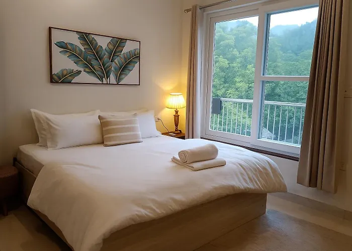 Pennylane Hotel - Aesthetic Rooms With Pottery Studio, Artshala, Garden Cafe, Free Airport Pickup For 7 Or More Nights Bookings