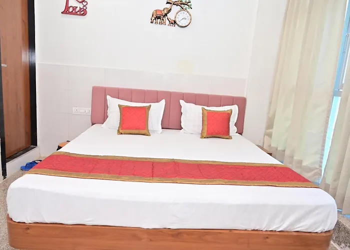 Hotel Shivaay & Home Stay