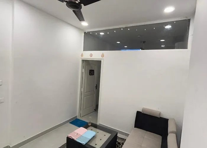 Flat In Noida Near Gaur Mall