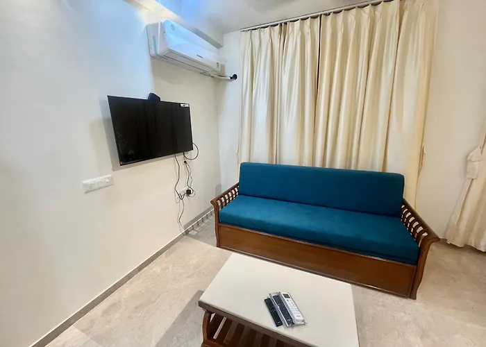 En-Suite Lakeview Ac Studio Apartment Hiranandani Estate Thane West