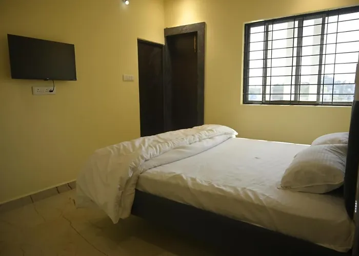 Hotel Nemi Residency
