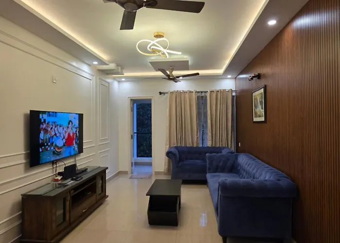 305 Home Stay