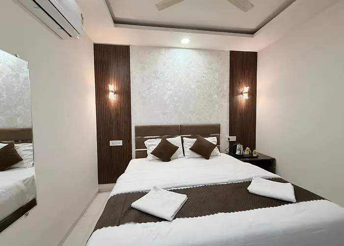 Hotel Kiwi Inn Vijaynagar Scheme 78 Indore