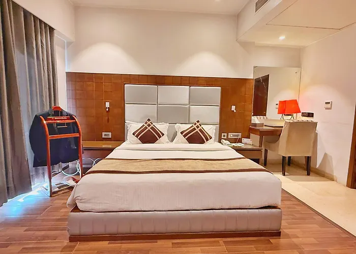 Sawera Grand Luxury Stay Near Golden Temple Amritsar