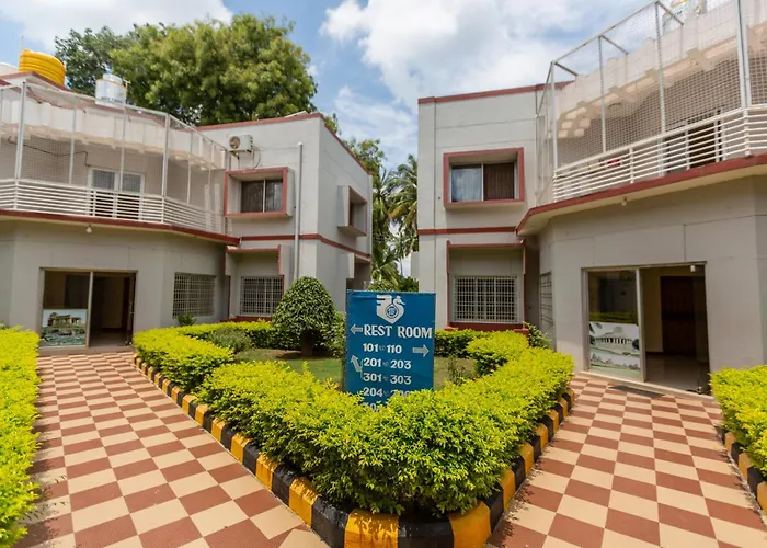 Kstdc Hotel Mayura Chalukya, Badami