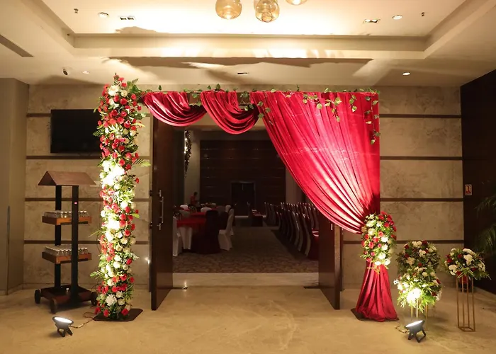 Grand Mercure Vadodara Surya Palace