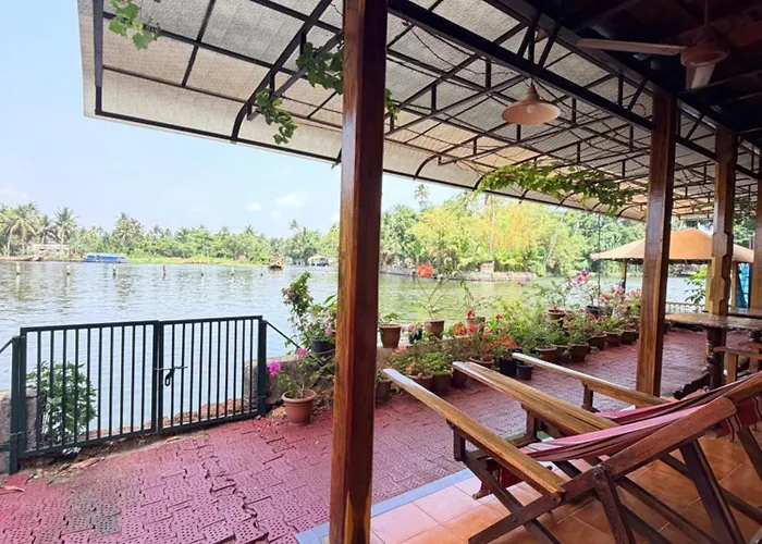 Malayalam Lake Resort