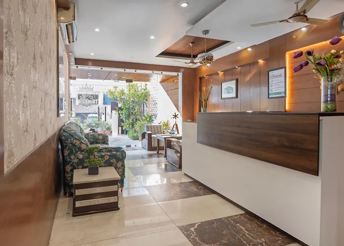 Treebo Premium Grand Legacy Elite With Roof Top Cafe
