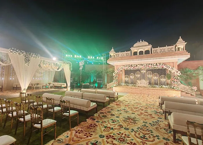 Hotel Rajwada Palace Orchha