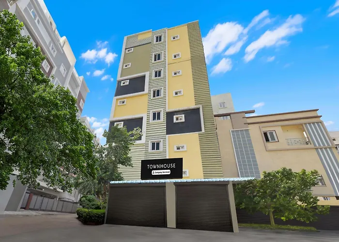 Super Townhouse Hitech City Madhapur