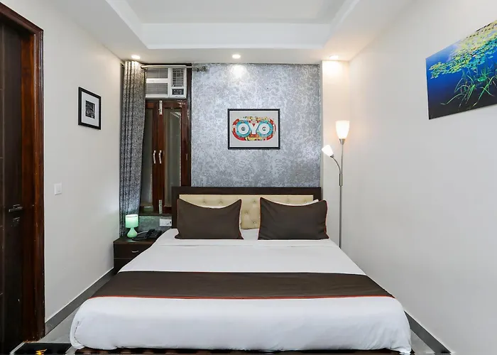 Hotel O The Signature Inn