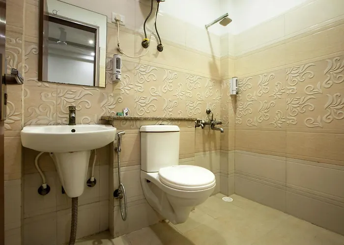 Glinzer Noida