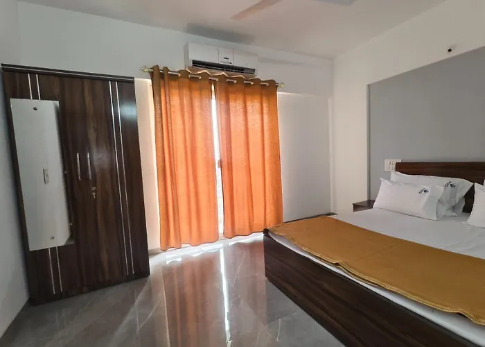 Hotel Vaishnavi Heights, Solapur