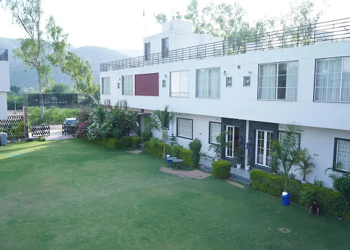 The Golden Valley Hotel And Resort , Sariska