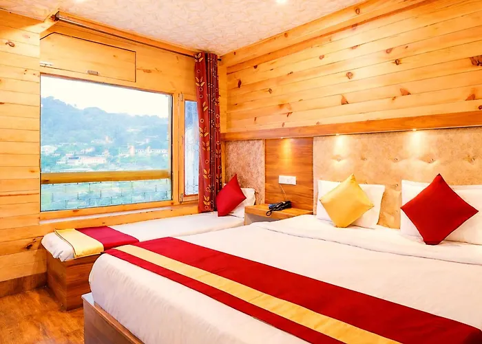 Front View Hotel Vinayak Grand Near Mall Road Best Luxury Stay In Nainital