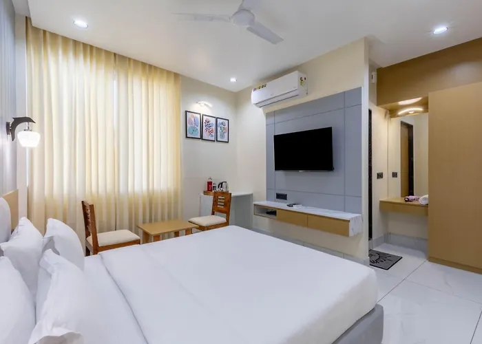 Hotel Monville Akota