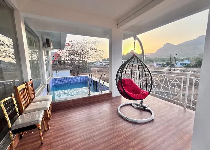 Avera Luxurious Stay