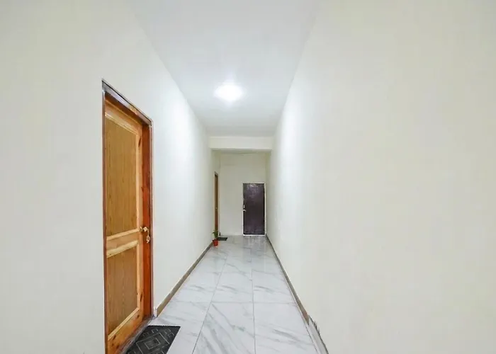 Hotel Amaltas Nayagaon Near Pgi & Pec College