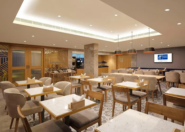 Holiday Inn Express Ahmedabad Prahlad Nagar By Ihg