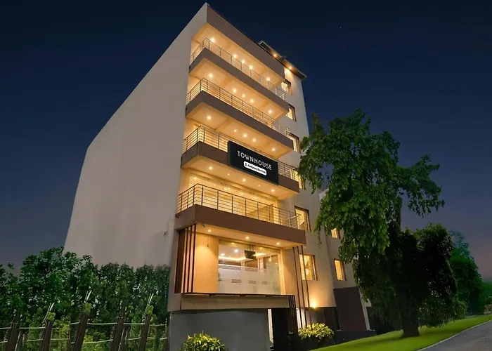 Townhouse Sahayogi Nagar Near Big Bazaar